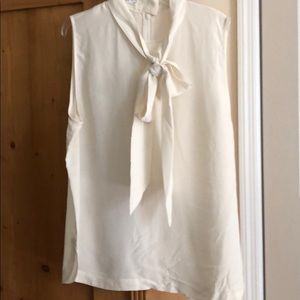 Silk sleeveless bow tie blouse